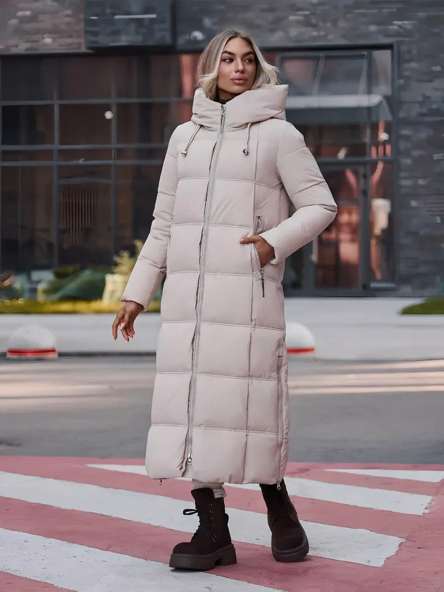 Women’s Long Hooded Puffer Coat with Zip Pockets